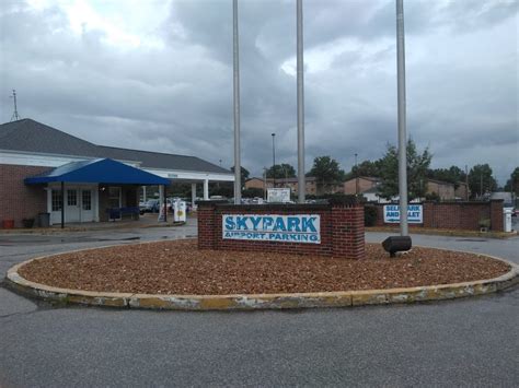 Skypark Airport Parking (STL) Review (2019) St. Louis .